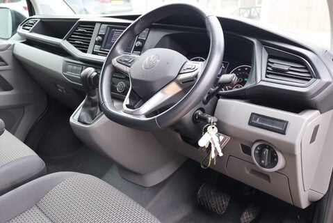 Volkswagen Transporter T30 TDI 150 HIGHLINE  AUTO styled by seeker with all terrain tyres  14