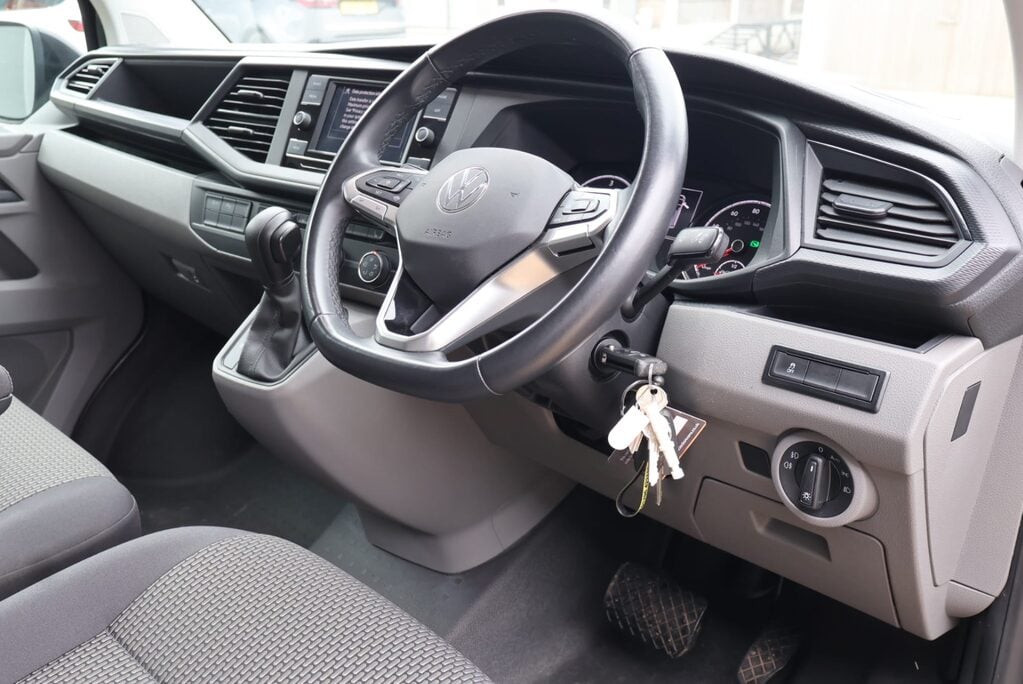 Volkswagen Transporter T30 TDI 150 HIGHLINE  AUTO styled by seeker with all terrain tyres  14