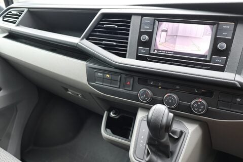 Volkswagen Transporter T30 TDI 150 HIGHLINE  AUTO styled by seeker with all terrain tyres  15