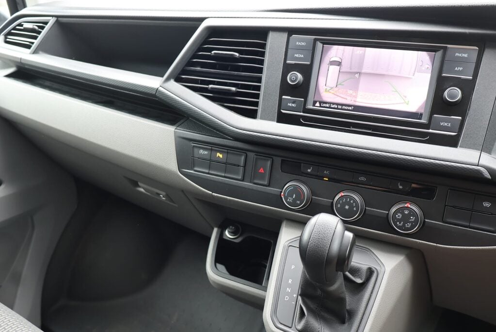 Volkswagen Transporter T30 TDI 150 HIGHLINE  AUTO styled by seeker with all terrain tyres  15
