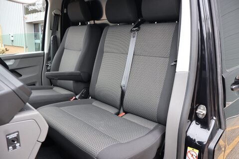 Volkswagen Transporter T30 TDI 150 HIGHLINE  AUTO styled by seeker with all terrain tyres  16