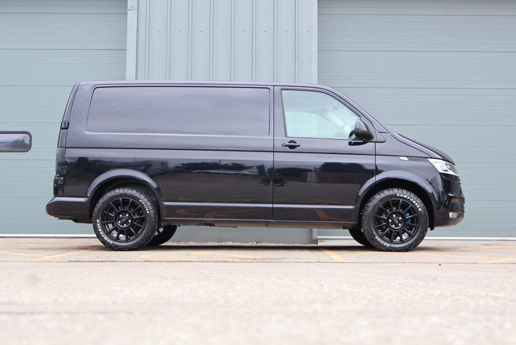 Volkswagen Transporter T30 TDI 150 HIGHLINE  AUTO styled by seeker with all terrain tyres  7