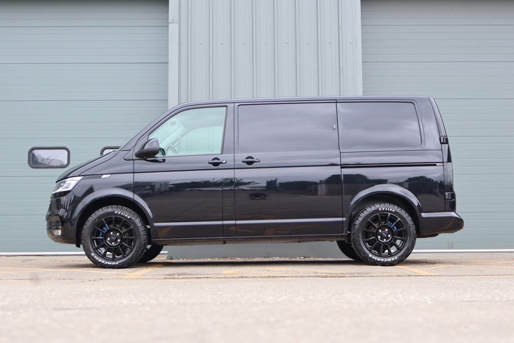 Volkswagen Transporter T30 TDI 150 HIGHLINE  AUTO styled by seeker with all terrain tyres  9