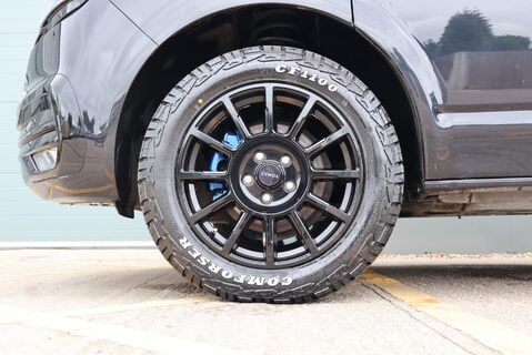 Volkswagen Transporter T30 TDI 150 HIGHLINE  AUTO styled by seeker with all terrain tyres  18
