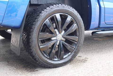Volkswagen Amarok DC V6 TDI AVENTURA BLACK EDITION 4MOTION Rare model with full history  18