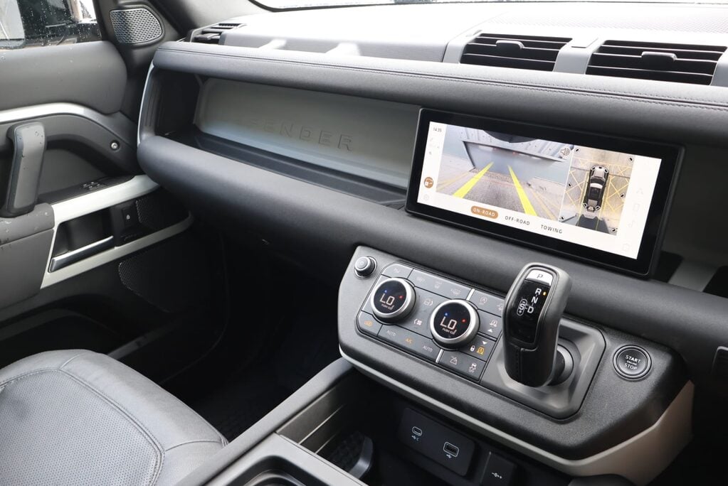 Land Rover Defender 110 HARD TOP SE MHEV styled by seeker genuine rear seat conversion 15k upgrades 24