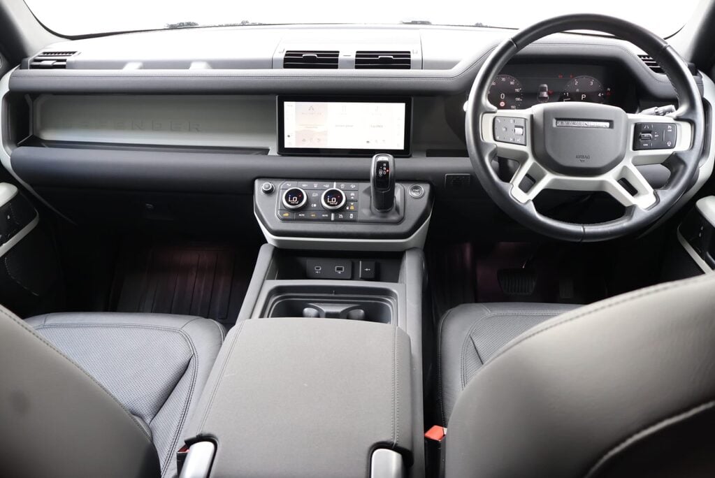Land Rover Defender 110 HARD TOP SE MHEV styled by seeker genuine rear seat conversion 15k upgrades 20