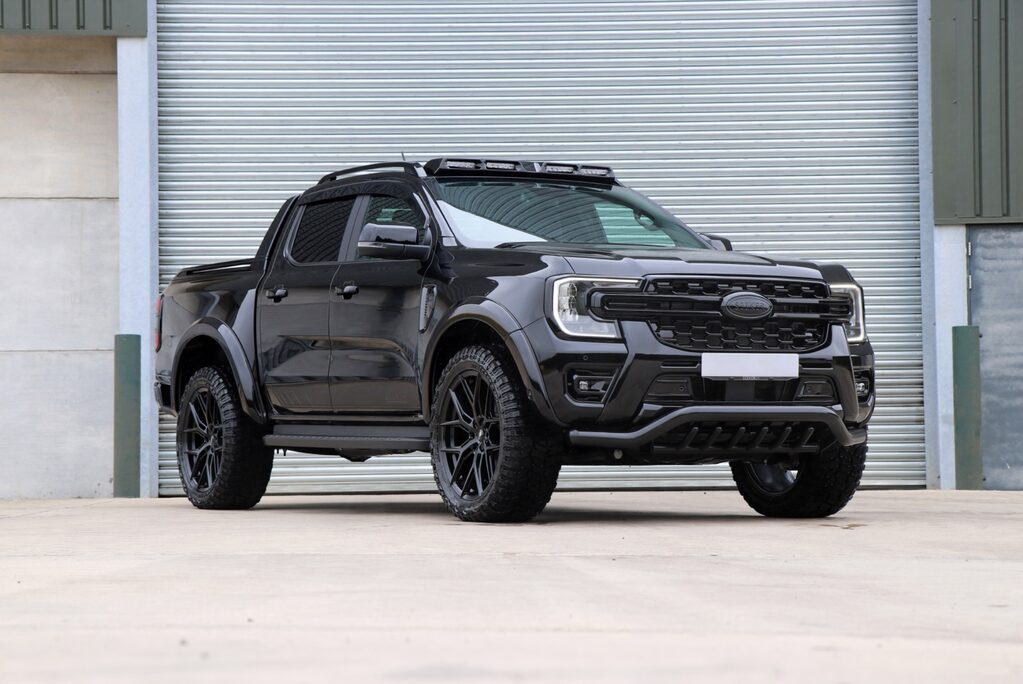 Ford Ranger Brand new WILDTRAK 2.3  MHEV plug in hybrid styled at seeker  3