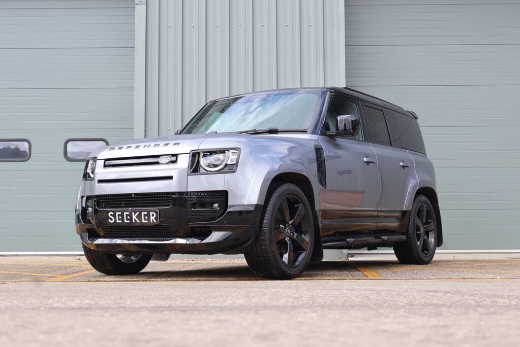 Land Rover Defender 110 HARD TOP SE MHEV HUGE SPEC STYLED BY SEEKER UK 15K UPGRADES  6