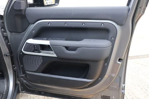 Land Rover Defender 110 HARD TOP SE MHEV HUGE SPEC STYLED BY SEEKER UK 15K UPGRADES  24