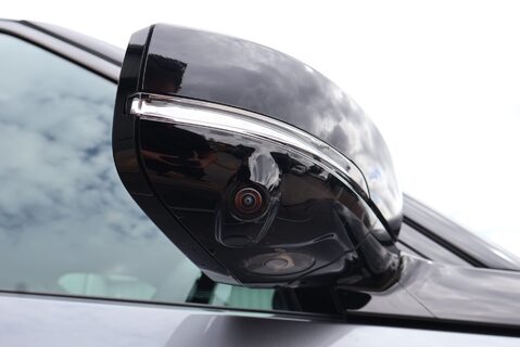 Land Rover Discovery BRAND NEW COMMERCIAL DYNAMIC HSE STYLED BY SEEKER  AND REAR SEAT CONVERSION 18