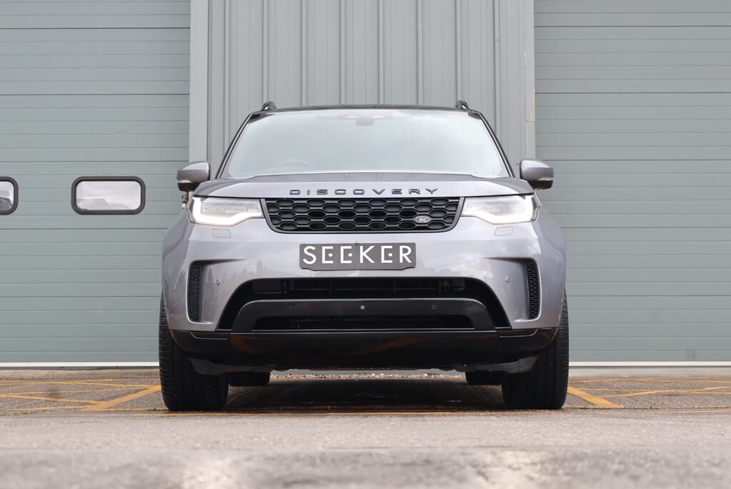 Land Rover Discovery HSE MHEV commercial with a rear seat conversion styled by seeker Uk 8