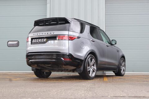Land Rover Discovery HSE MHEV commercial with a rear seat conversion styled by seeker Uk 10