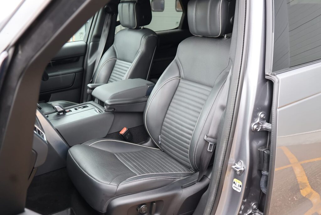 Land Rover Discovery HSE MHEV commercial with a rear seat conversion styled by seeker Uk 18