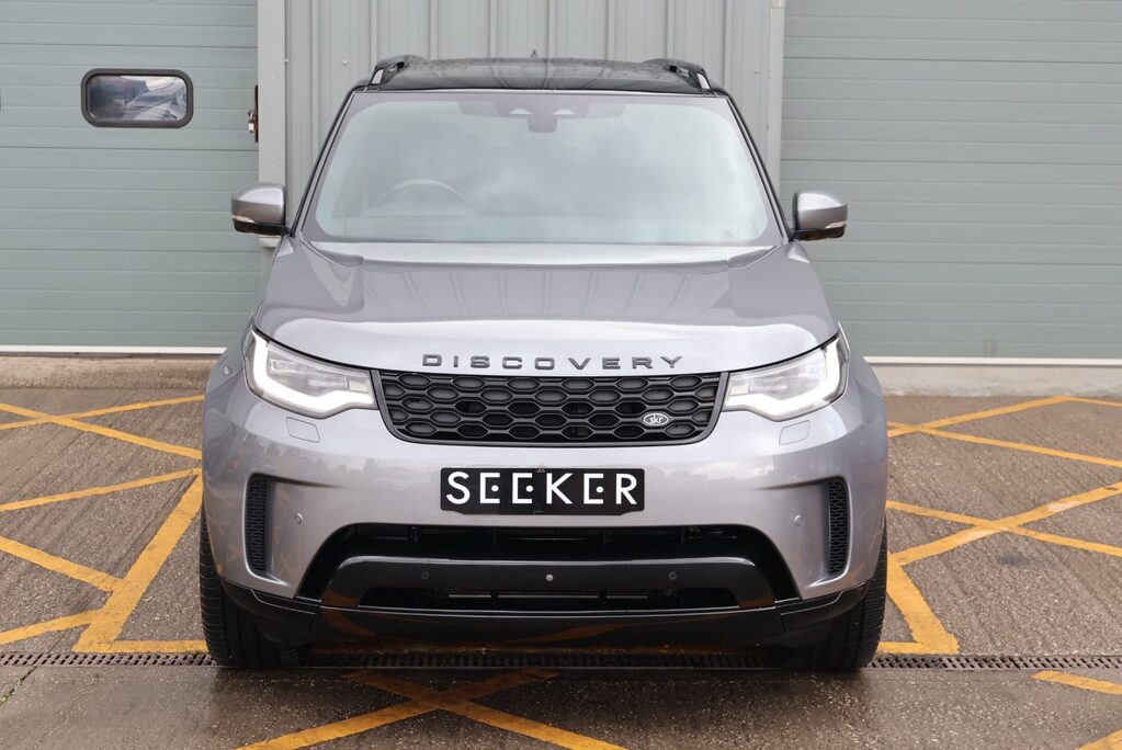 Land Rover Discovery HSE MHEV commercial with a rear seat conversion styled by seeker Uk 2