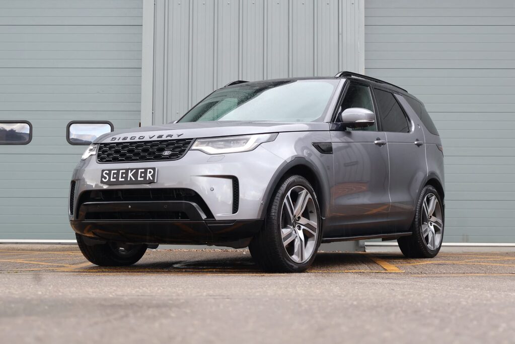 Land Rover Discovery HSE MHEV commercial with a rear seat conversion styled by seeker Uk 1