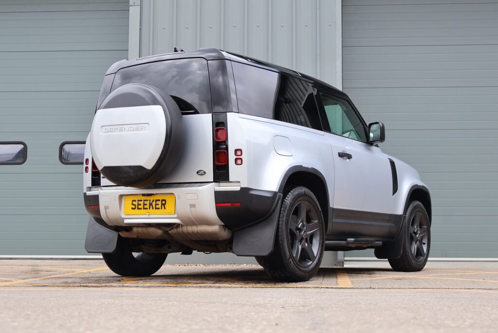 Land Rover Defender 90 HARD TOP MHEV with full genuine rear seat conversion Hse and rear glass  5