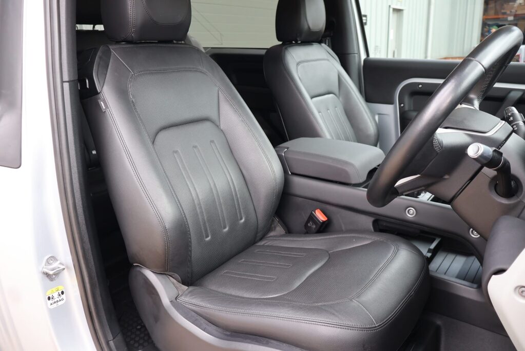 Land Rover Defender 90 HARD TOP MHEV with full genuine rear seat conversion Hse and rear glass  12