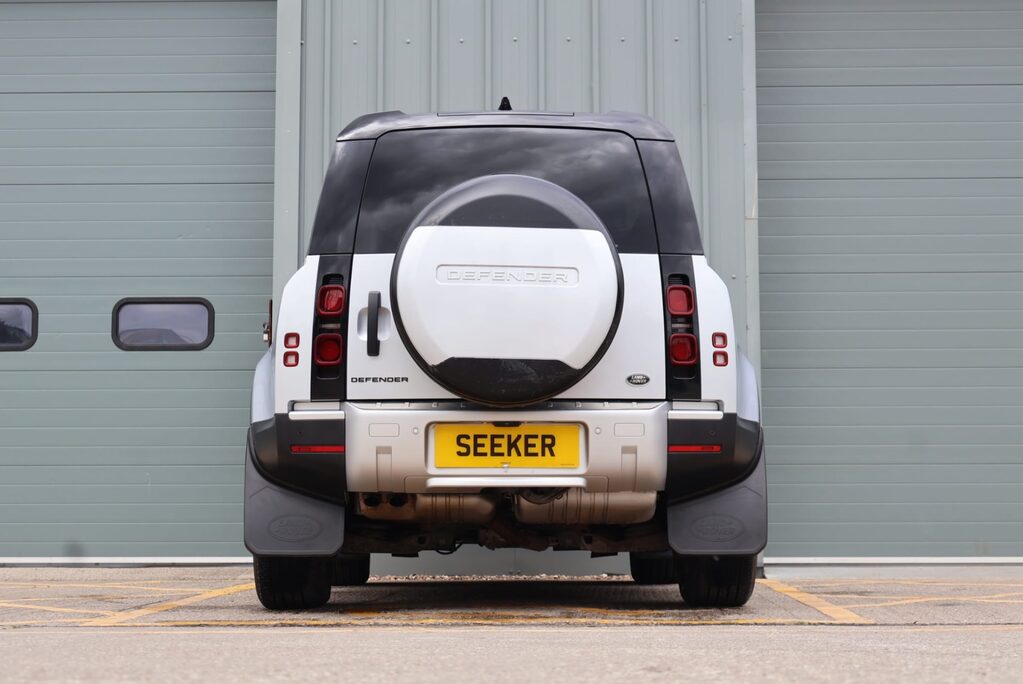 Land Rover Defender 90 HARD TOP MHEV with full genuine rear seat conversion Hse and rear glass  6