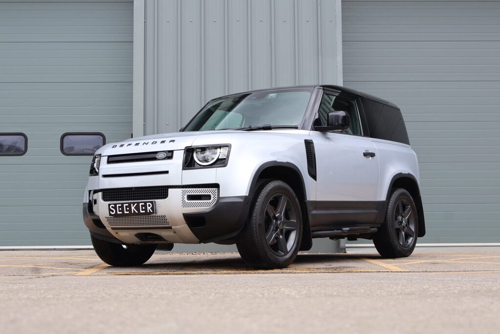 Land Rover Defender 90 HARD TOP MHEV with full genuine rear seat conversion Hse and rear glass  1
