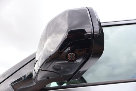 Land Rover Defender 90 HARD TOP MHEV with full genuine rear seat conversion Hse and rear glass  20