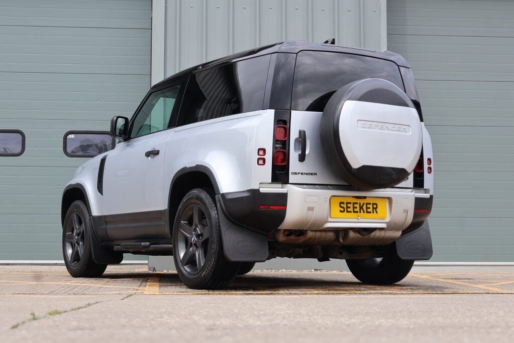 Land Rover Defender 90 HARD TOP MHEV with full genuine rear seat conversion Hse and rear glass  7