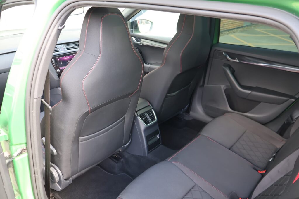 Skoda Octavia VRS TDI DSG 4X4 OVER 3000 FACTORY UPGRADES AMAZING RARE COLOUR  15