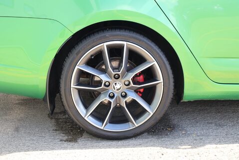 Skoda Octavia VRS TDI DSG 4X4 OVER 3000 FACTORY UPGRADES AMAZING RARE COLOUR  5