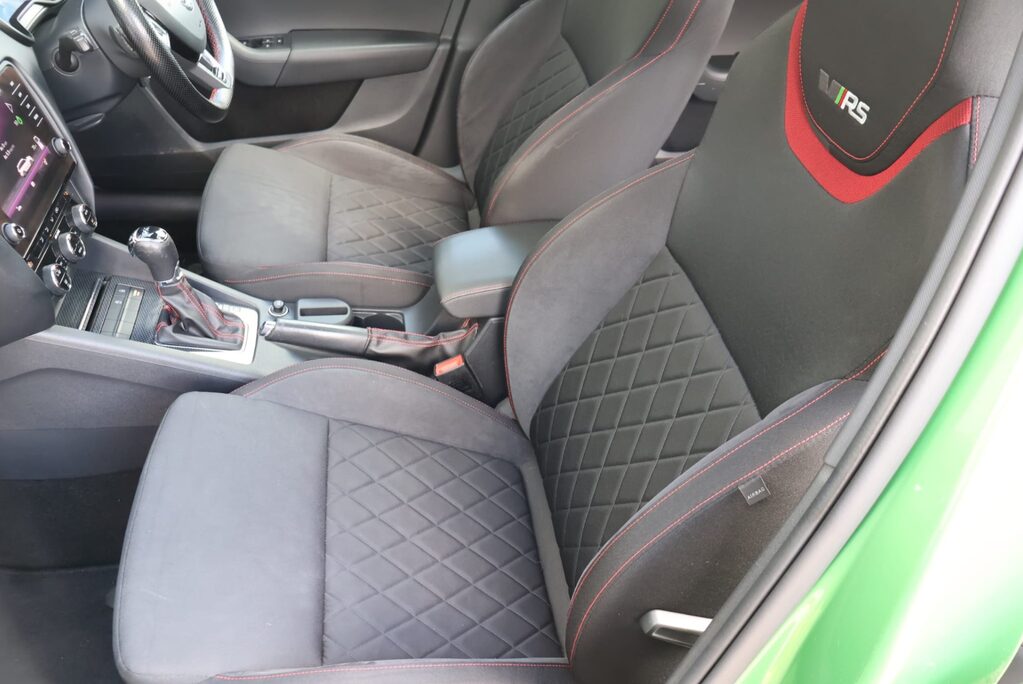 Skoda Octavia VRS TDI DSG 4X4 OVER 3000 FACTORY UPGRADES AMAZING RARE COLOUR  21