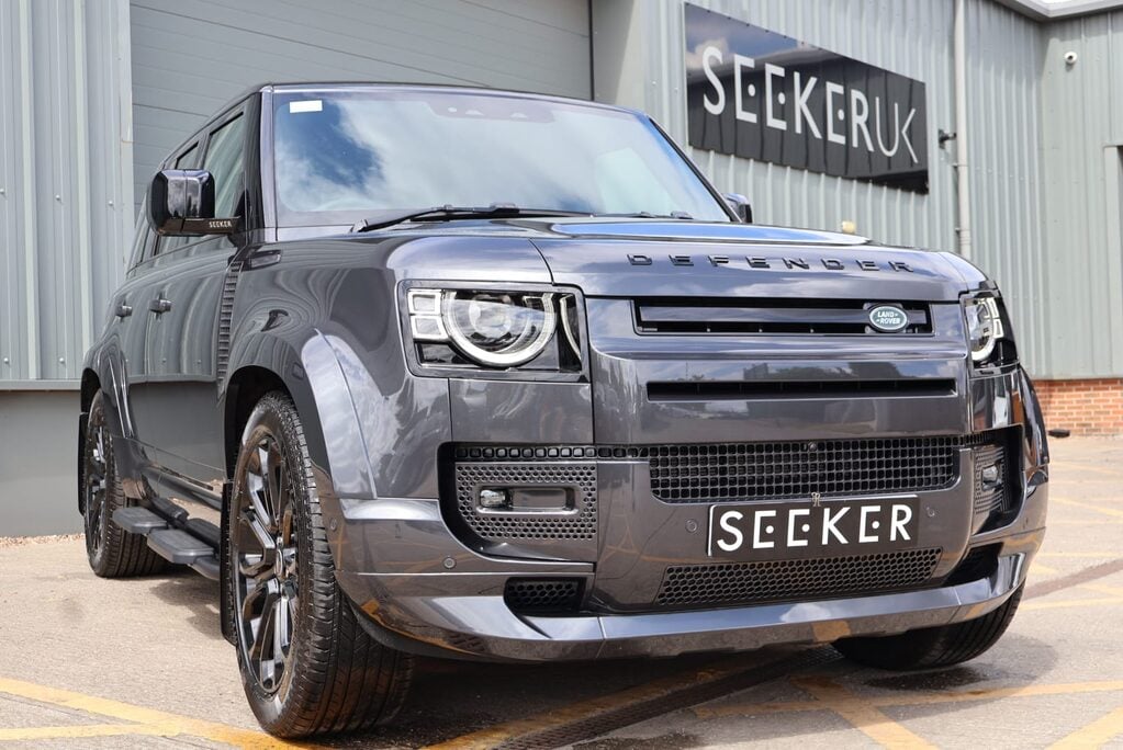 Land Rover Defender 110 2025  D250 HARD TOP X-DYNAMIC HSE  genuine  seat conversion styled seeker 9
