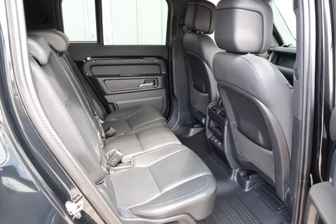 Land Rover Defender 110 2025 D350 HARD TOP X-DYNAMIC HSE huge factory spec rear seat conversion  16