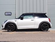 Mini Hatch COOPER SPORT WITH UPGRADE WHEELS BLACK PACK PRIVACY GLASS 9