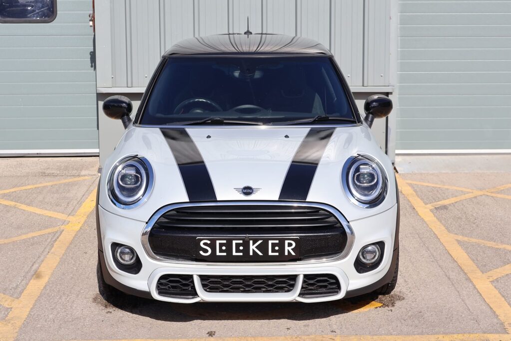 Mini Hatch COOPER SPORT WITH UPGRADE WHEELS BLACK PACK PRIVACY GLASS 7