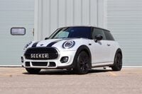 Mini Hatch COOPER SPORT WITH UPGRADE WHEELS BLACK PACK PRIVACY GLASS