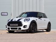 Mini Hatch COOPER SPORT WITH UPGRADE WHEELS BLACK PACK PRIVACY GLASS 1
