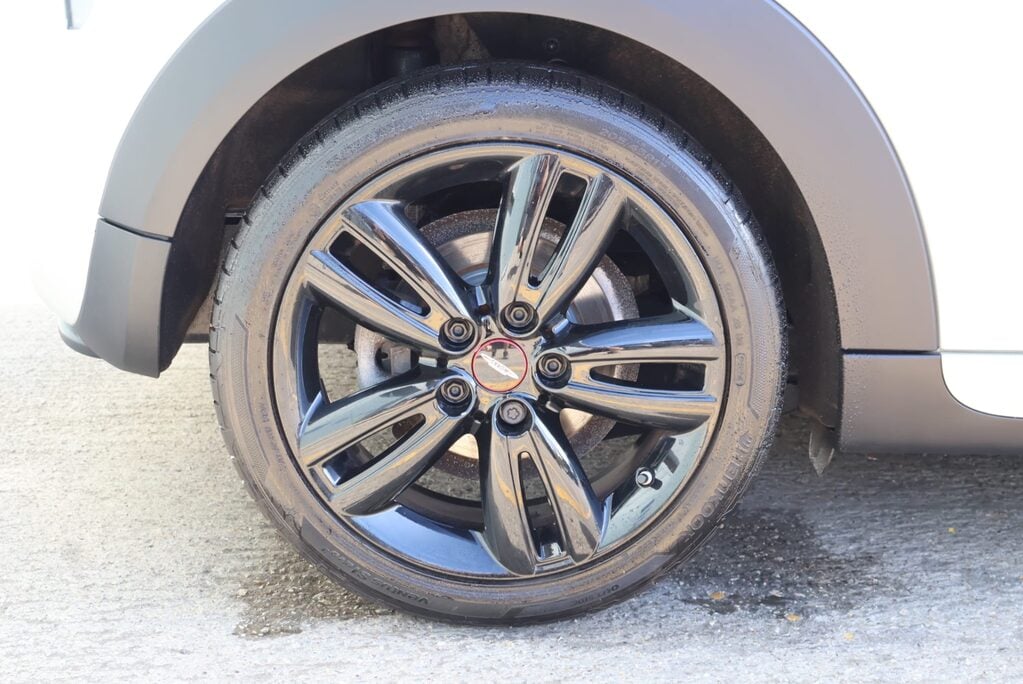 Mini Hatch COOPER SPORT WITH UPGRADE WHEELS BLACK PACK PRIVACY GLASS 10