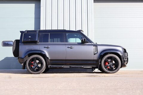 Land Rover Defender 110 2025 HARD TOP X-DYNAMIC HSE MATT PPF SEEKER STYLED REAR SEATS FITTED  9