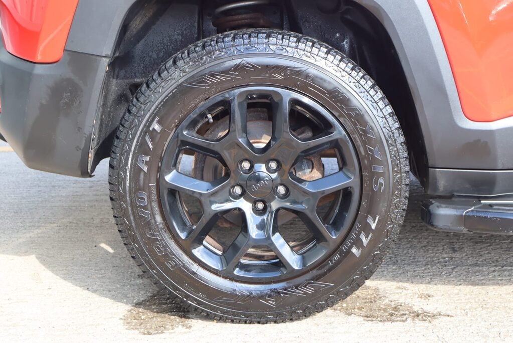 Jeep Renegade M-JET  DIESEL  LONGITUDE full history styled by Seeker  60 pounds ROAD TAX  14