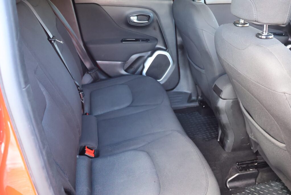 Jeep Renegade M-JET  DIESEL  LONGITUDE full history styled by Seeker  60 pounds ROAD TAX  16