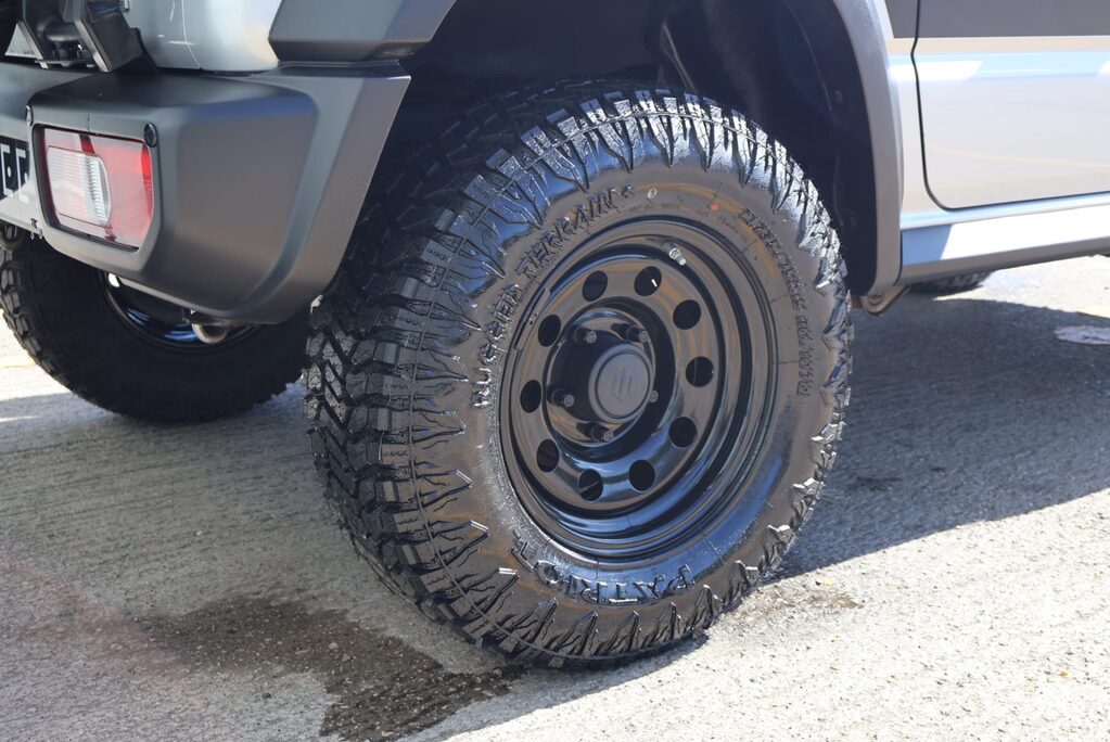 Suzuki Jimny ALLGRIP 4x4 with huge spec styled by Seeker emu lift kit  15