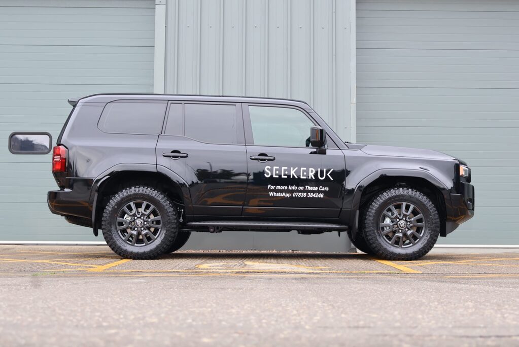 Toyota Land Cruiser BRAND NEW COMMERCIAL REAR PRIVACY GLASS Hi GLOSS FINISH  MUD TERRAIN TYRES 10