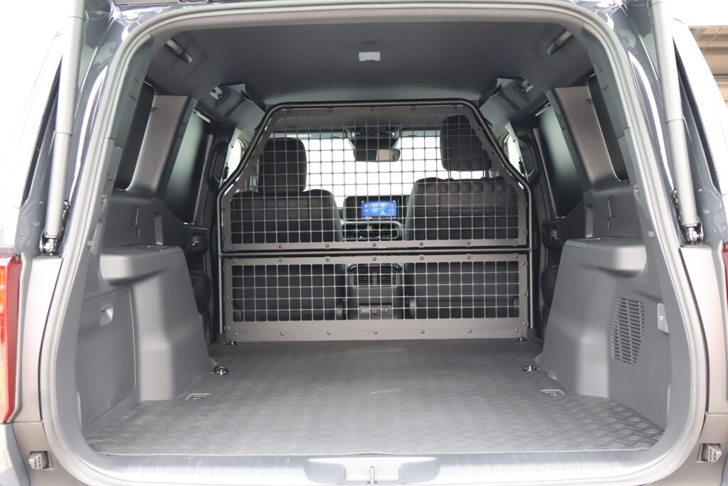 Toyota Land Cruiser BRAND NEW COMMERCIAL REAR PRIVACY GLASS Hi GLOSS FINISH  MUD TERRAIN TYRES 16