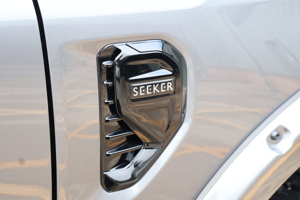 Ford Ranger 2023 WILDTRAK ECOBLUE STYLED BY SEEKER 22 INCH SKRT WHEELS  27