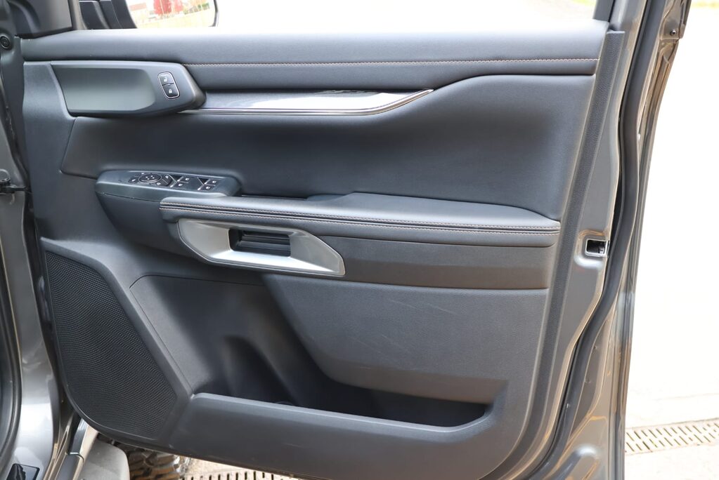 Ford Ranger 2023 WILDTRAK ECOBLUE STYLED BY SEEKER 22 INCH SKRT WHEELS  17