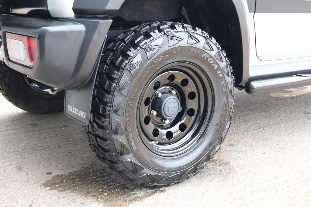 Suzuki Jimny ALLGRIP commercial styled by seeker with full suspension lift  13