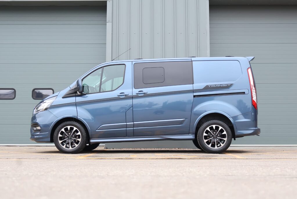 Ford Transit Custom 320 SPORT L1H1 DCIV DOUBLE CAB  Stunning condition  PRICE MATCH OFFER  11
