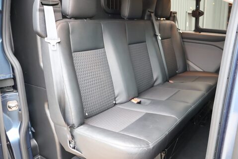 Ford Transit Custom 320 SPORT L1H1 DCIV DOUBLE CAB  Stunning condition  PRICE MATCH OFFER  18
