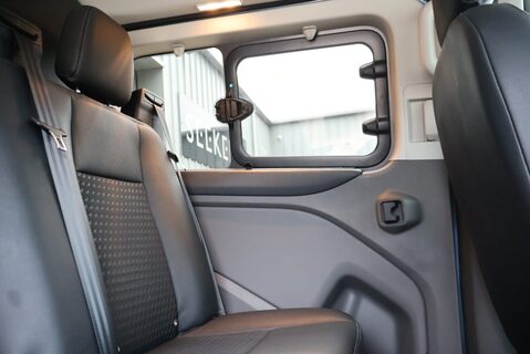 Ford Transit Custom 320 SPORT L1H1 DCIV DOUBLE CAB  Stunning condition  PRICE MATCH OFFER  14