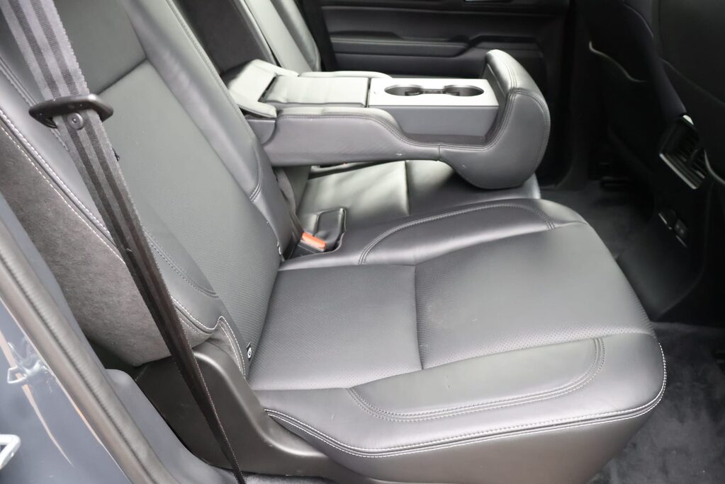 Toyota Land Cruiser BRAND NEW COMMERCIAL WITH A OEM REAR SEAT CONVERSION 15