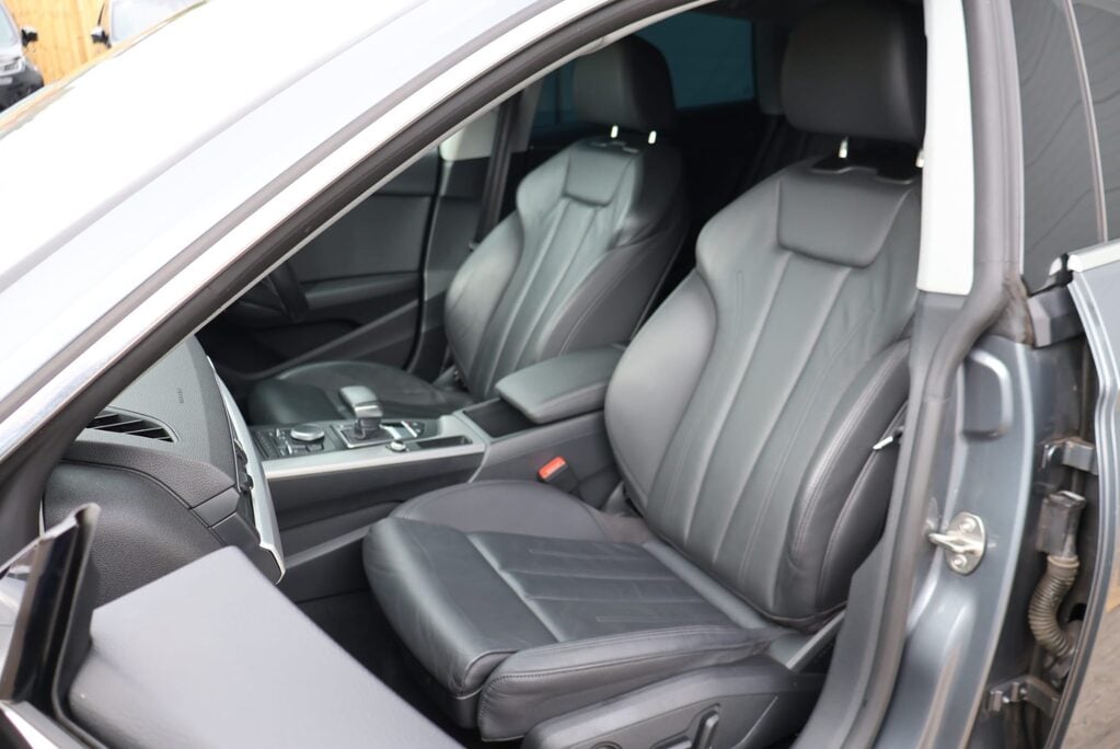 Audi A5 SPORTBACK 35  TFSI SPORT MHEV with Full Seeker styling  1 OWNER  17